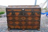 Hunchback chest-130 years old