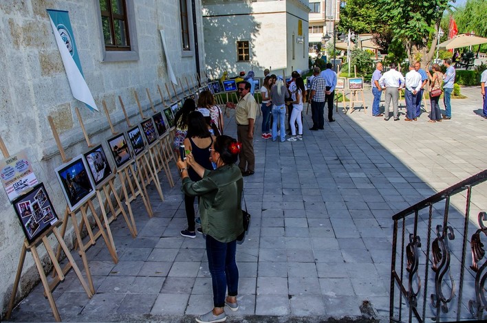 Avanos fotoğrafçılık kursu mezunlarının sergisi açıldı