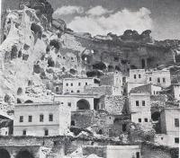 Çavuşin Köyü Kaya yıkılmasından önce/Çavuşin Village, before the landslide